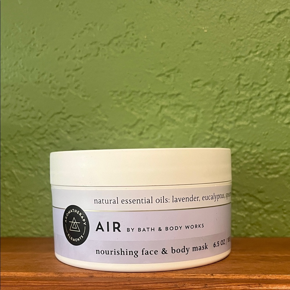 Bath & Body Works Air Face & Body Mask - White and Purple